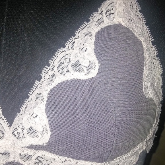 NWT Honeydew Grey with Pink Lace Detailing size M - Picture 3 of 4